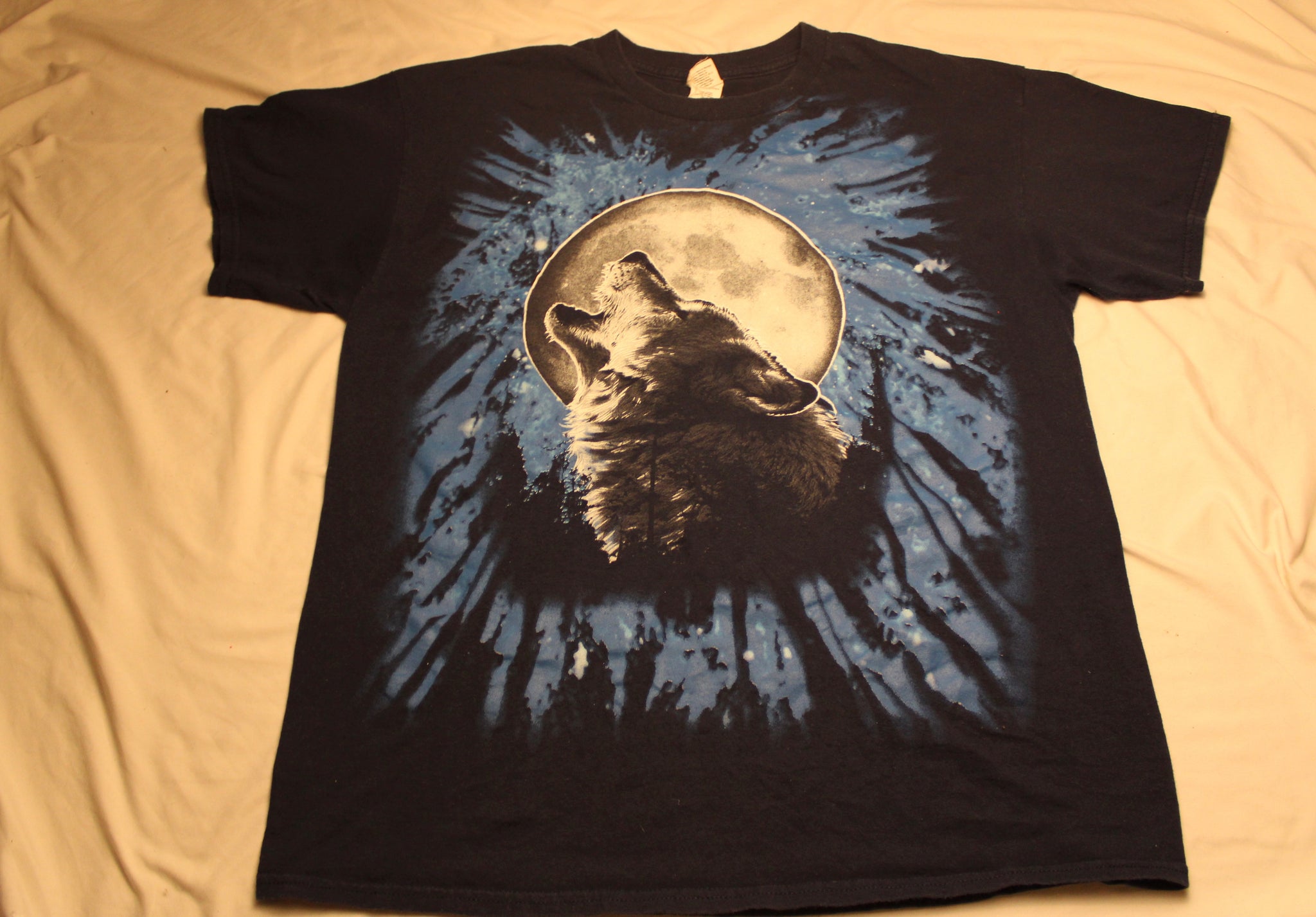 Vintage Wolf Tee - Large